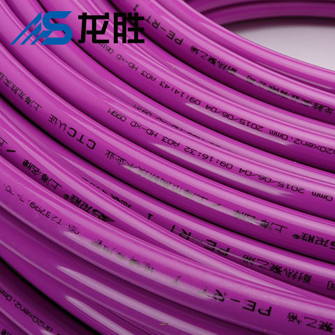 地?zé)徜伒匕搴眠€是地磚好？4大點(diǎn)全方位評(píng)測(cè)助你選擇！