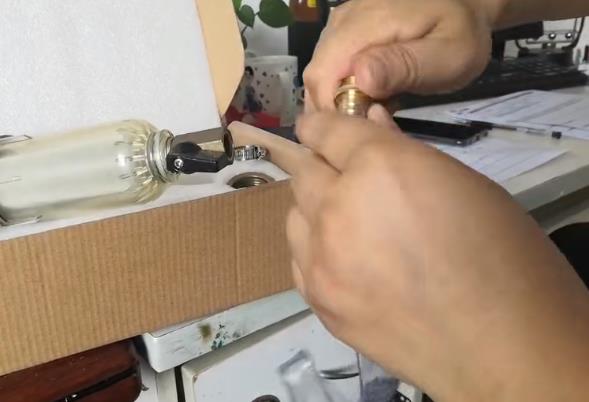 前置過濾器的排污口軟管安裝教學，很難？3張圖立馬學會！